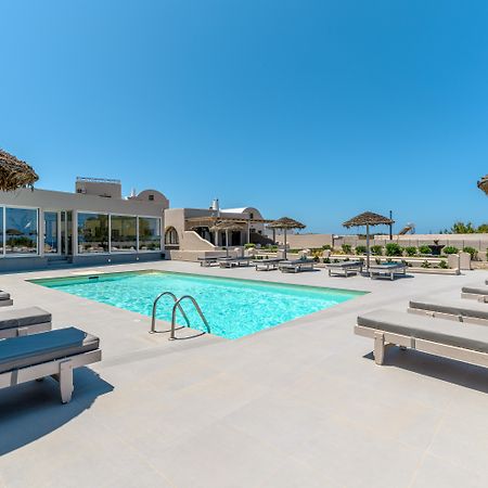 En Plo Boutique Suites Ia Exterior foto