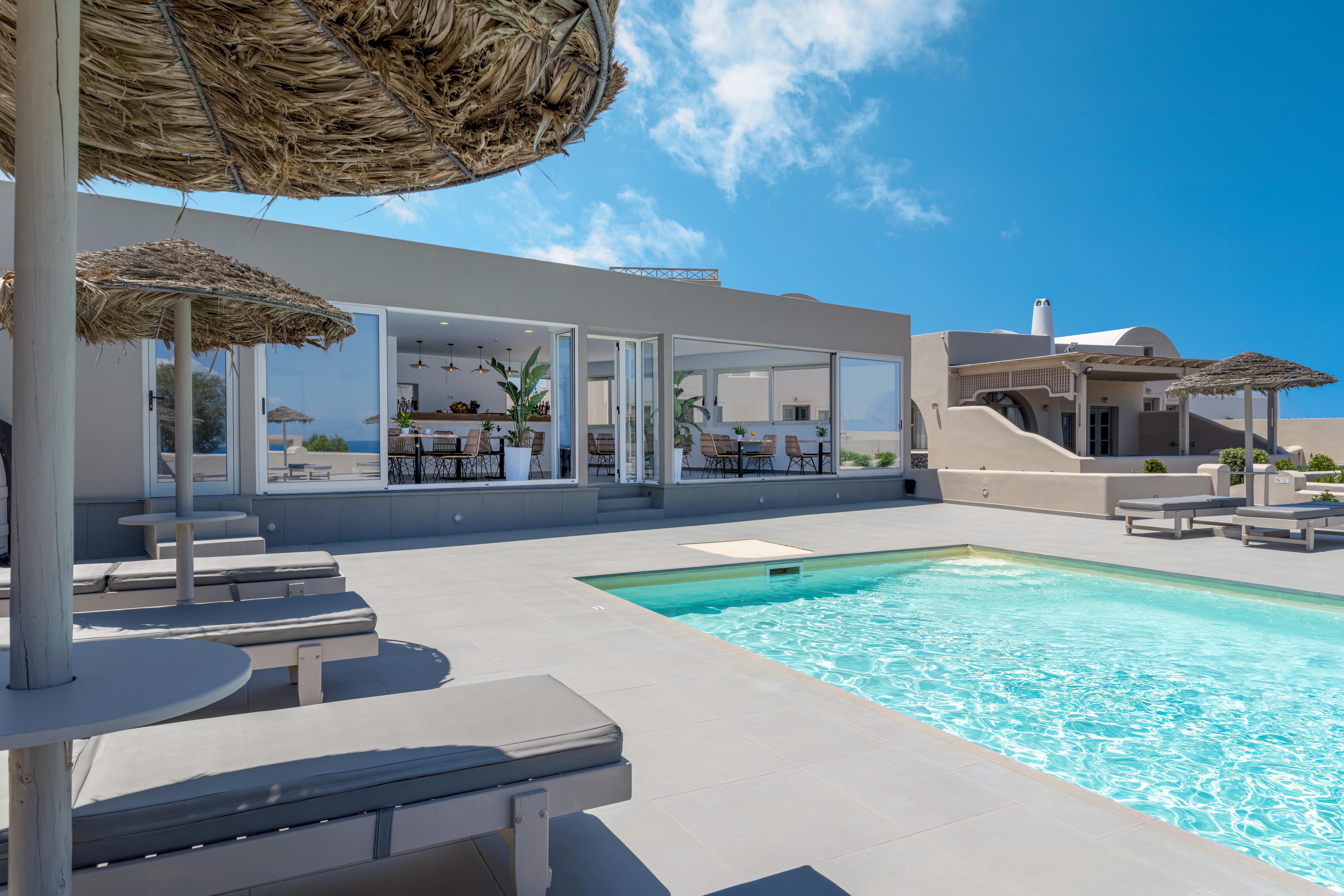 En Plo Boutique Suites Ia Exterior foto